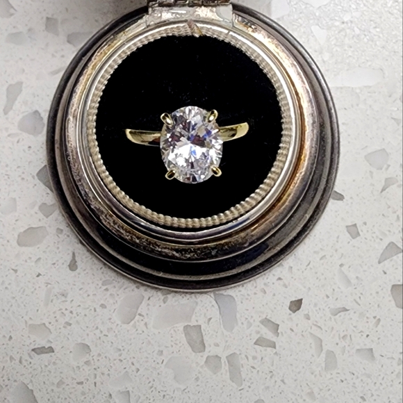 3 carat Sterling silver ring - Picture 1 of 3